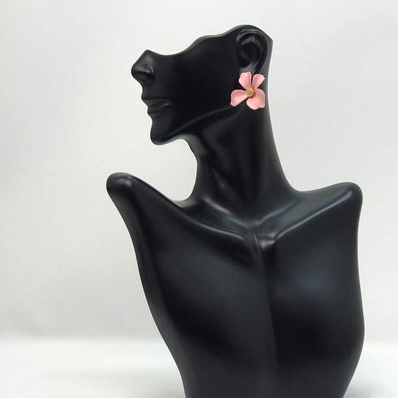 GREEN Flower Stud Earrings 🌸 - Picture 5 of 8